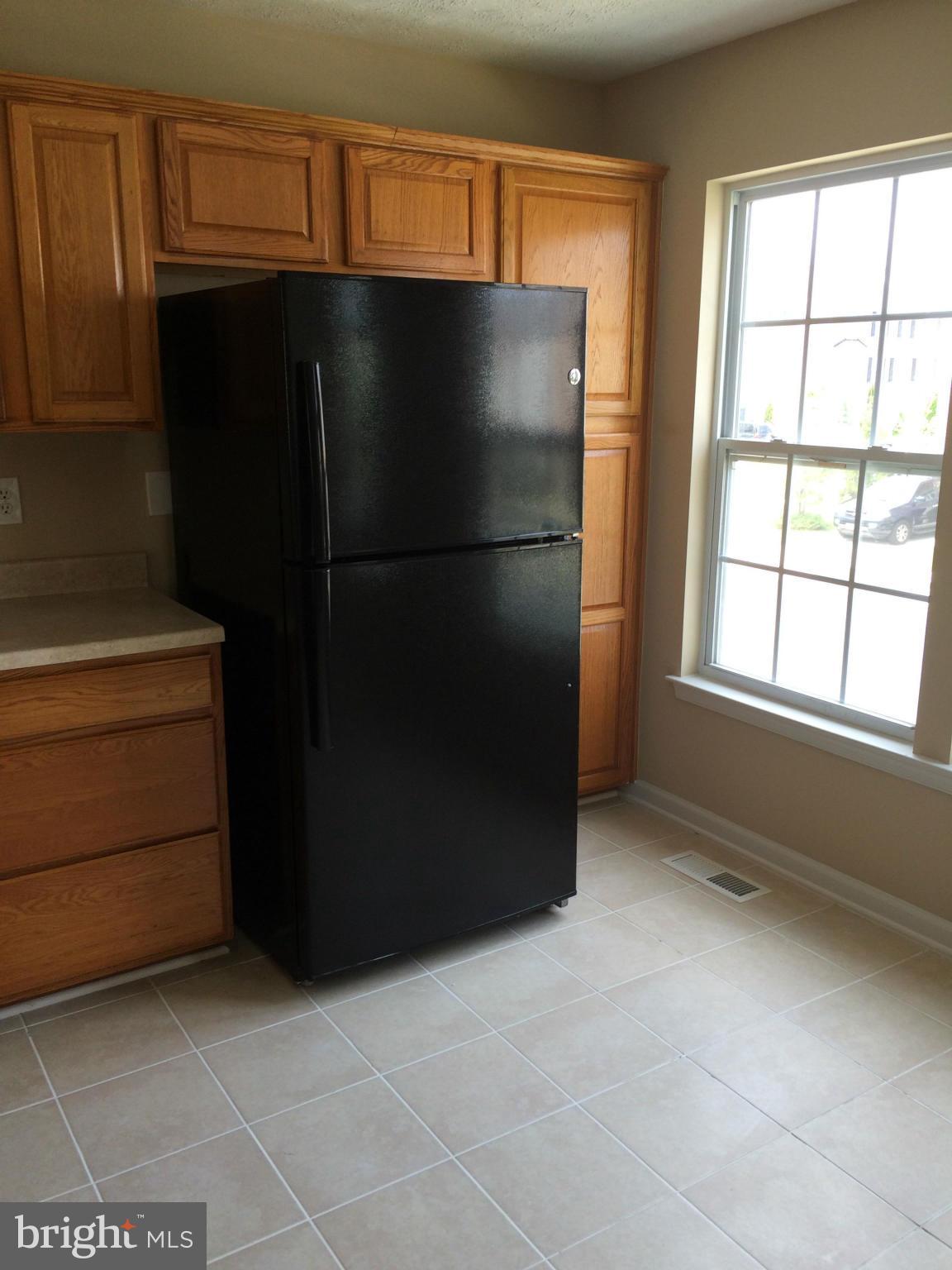 810 Tipton Road Middle River, MD 21220 - Photo 14 of 28 Kitchen