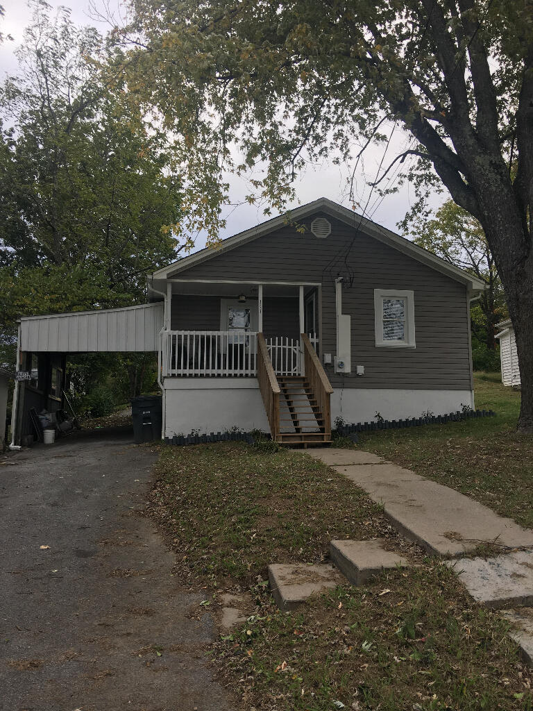 1204 Riverside Avenue Kingsport, TN 37660 - Photo 1 of 6 00