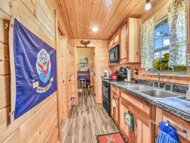 $1,100,000 | 4519 County Road 2690, Alvord, TX 76225