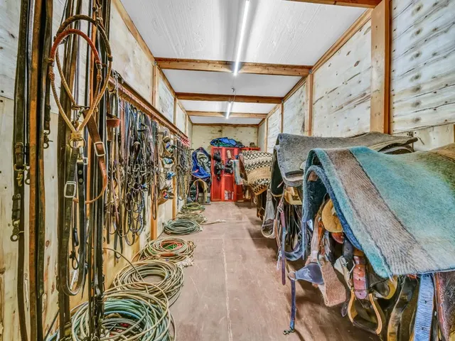 $1,100,000 | 4519 County Road 2690, Alvord, TX 76225