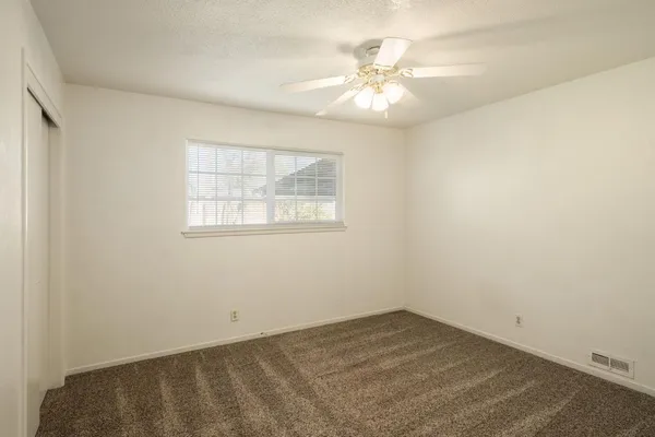 $369,000 | 487 West San Jose Avenue, Clovis, CA 93612