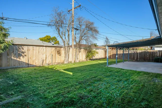 $385,000 | 487 West San Jose Avenue, Clovis, CA 93612