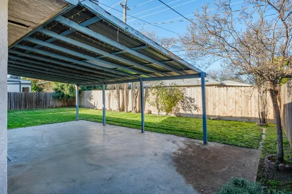 $369,000 | 487 West San Jose Avenue, Clovis, CA 93612