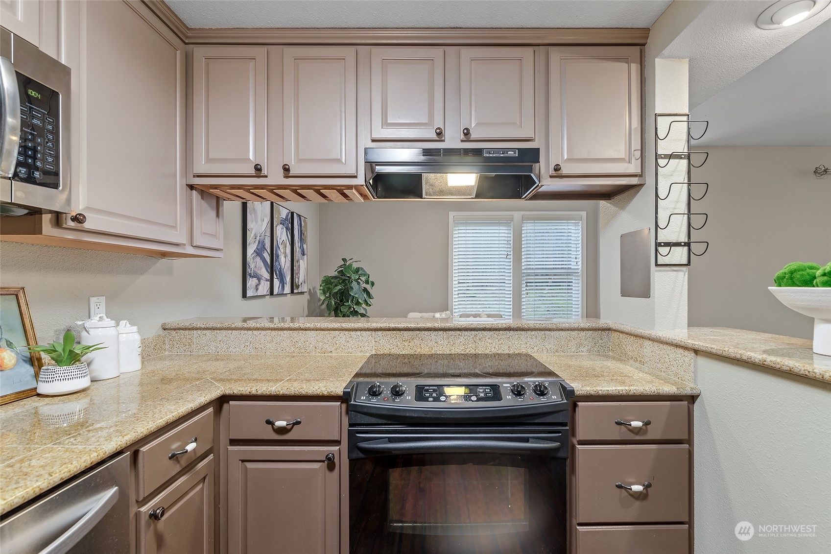20318 Bothell Everett Highway, Unit A102 Bothell, WA 98012 - Photo 12 of 22