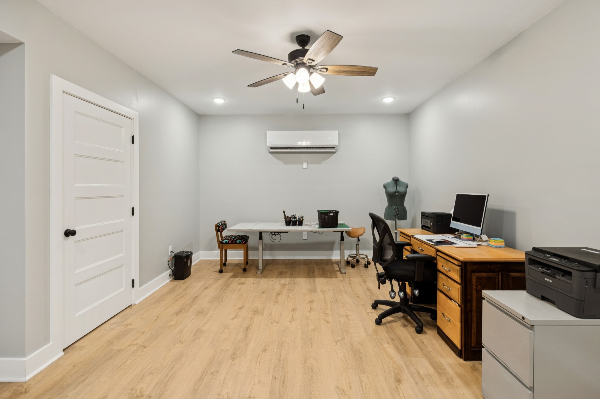417 Defeated Creek Highway Carthage, TN 37030 - Photo 22 of 31 a view of a workspace with furniture