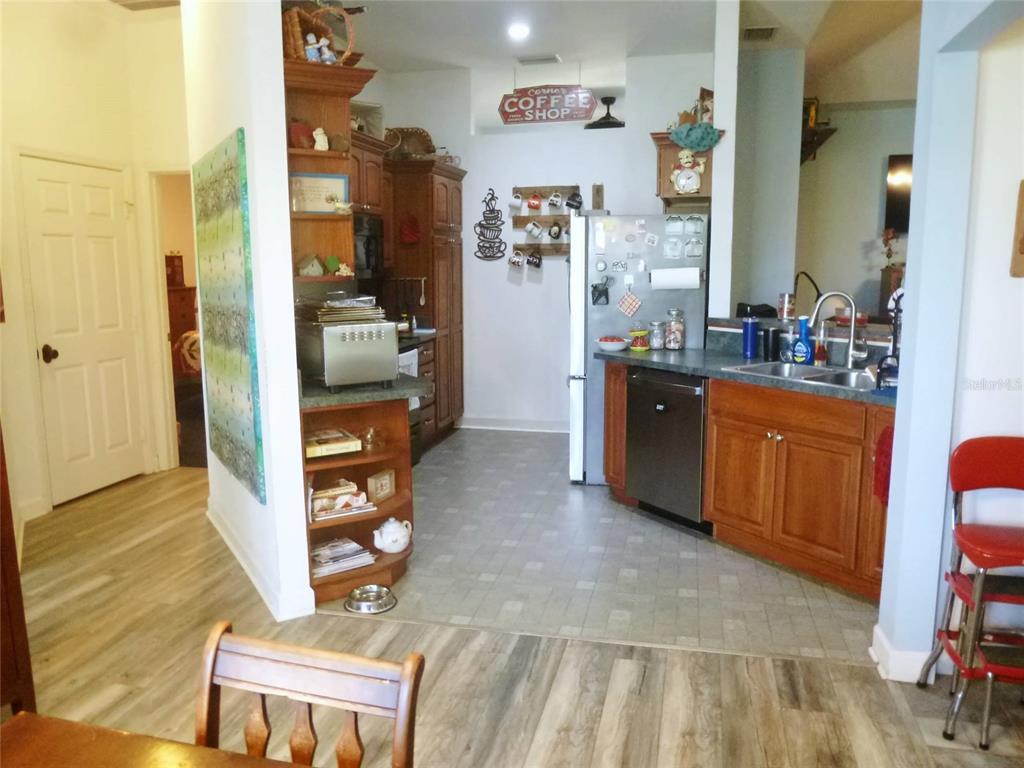 121 Deer Road Frostproof, FL 33843 - Photo 18 of 52