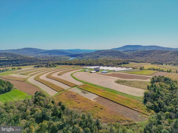 $2,900,000 | 55 Margrow Road, Tunkhannock, PA 18657