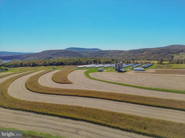 $2,900,000 | 55 Margrow Road, Tunkhannock, PA 18657