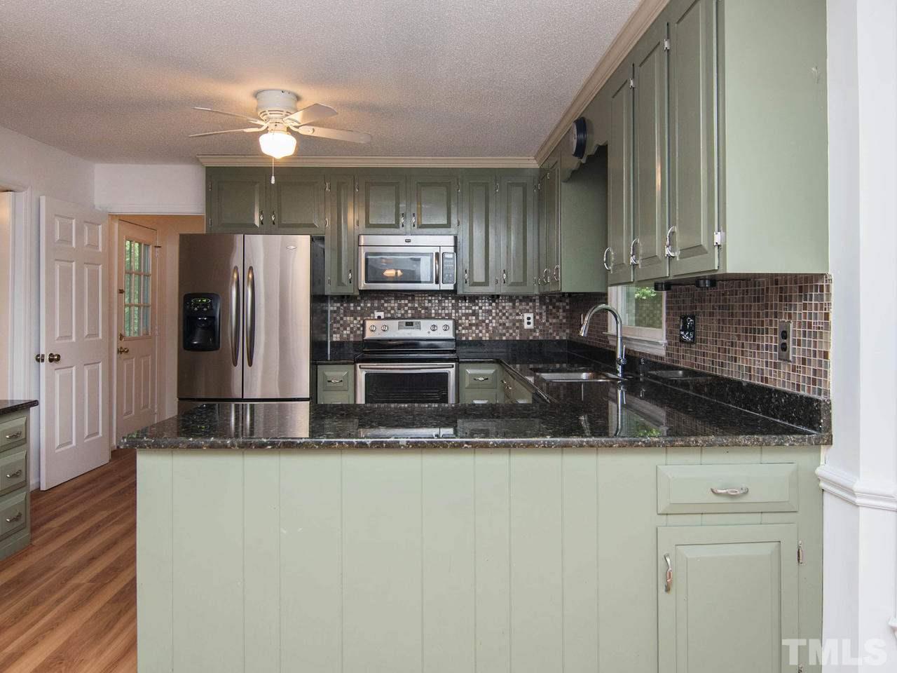 4518 Malvern Road Durham, NC 27707 - Photo 10 of 26