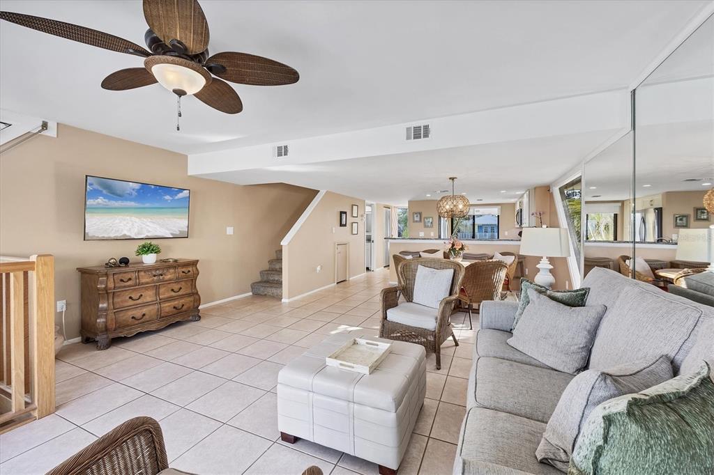 540 Beach Road, Unit 510 Sarasota, FL 34242 - Photo 17 of 96 a living room with furniture