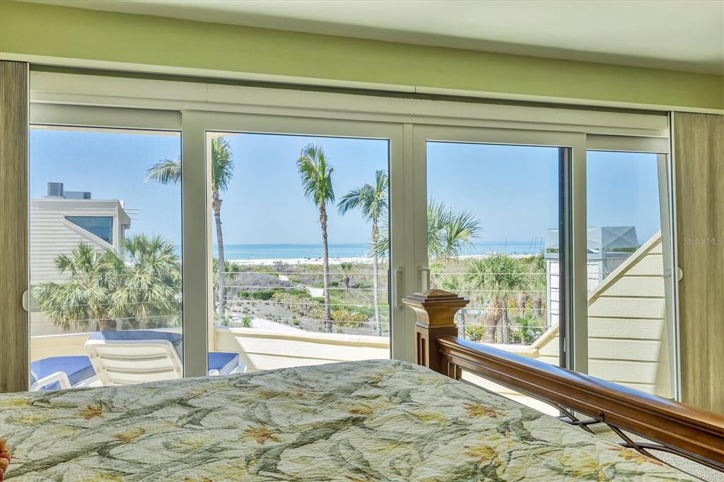 540 Beach Road, Unit 510 Sarasota, FL 34242 - Photo 33 of 96