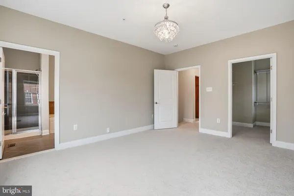 a view of empty room with window