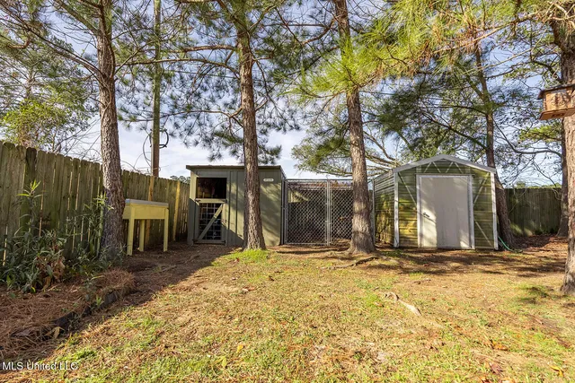 $245,000 | 104 Oaks Court, Picayune, MS 39466