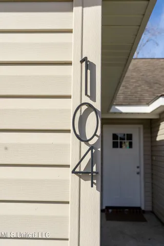 $245,000 | 104 Oaks Court, Picayune, MS 39466