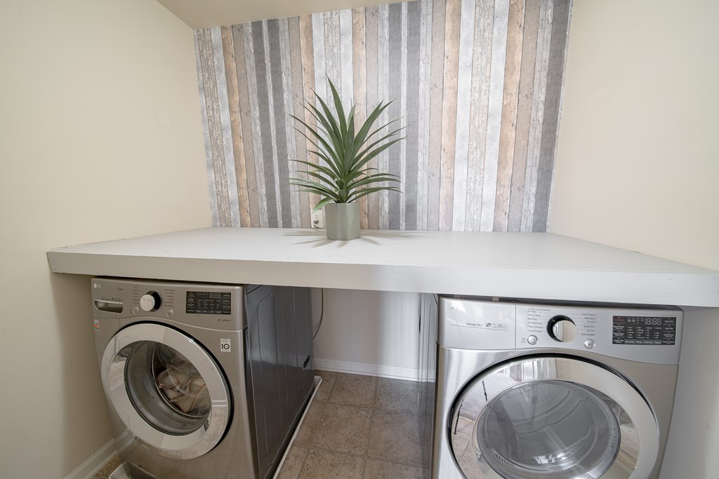 33 Utah Street Fort Mitchell, AL 36856 - Photo 26 of 49 a utility room with dryer and washer