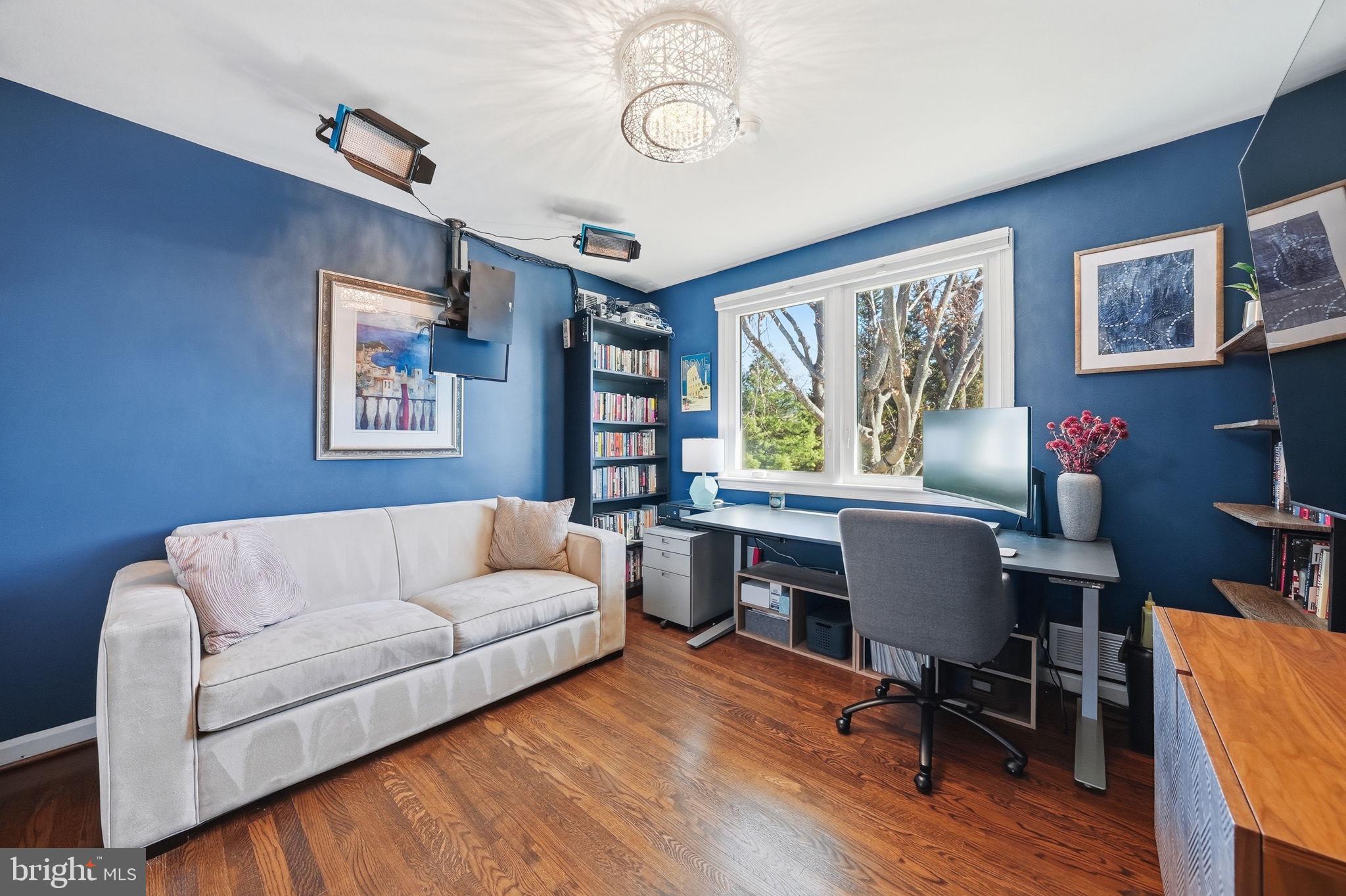 5836 Lenox Road Bethesda, MD 20817 - Photo 12 of 26