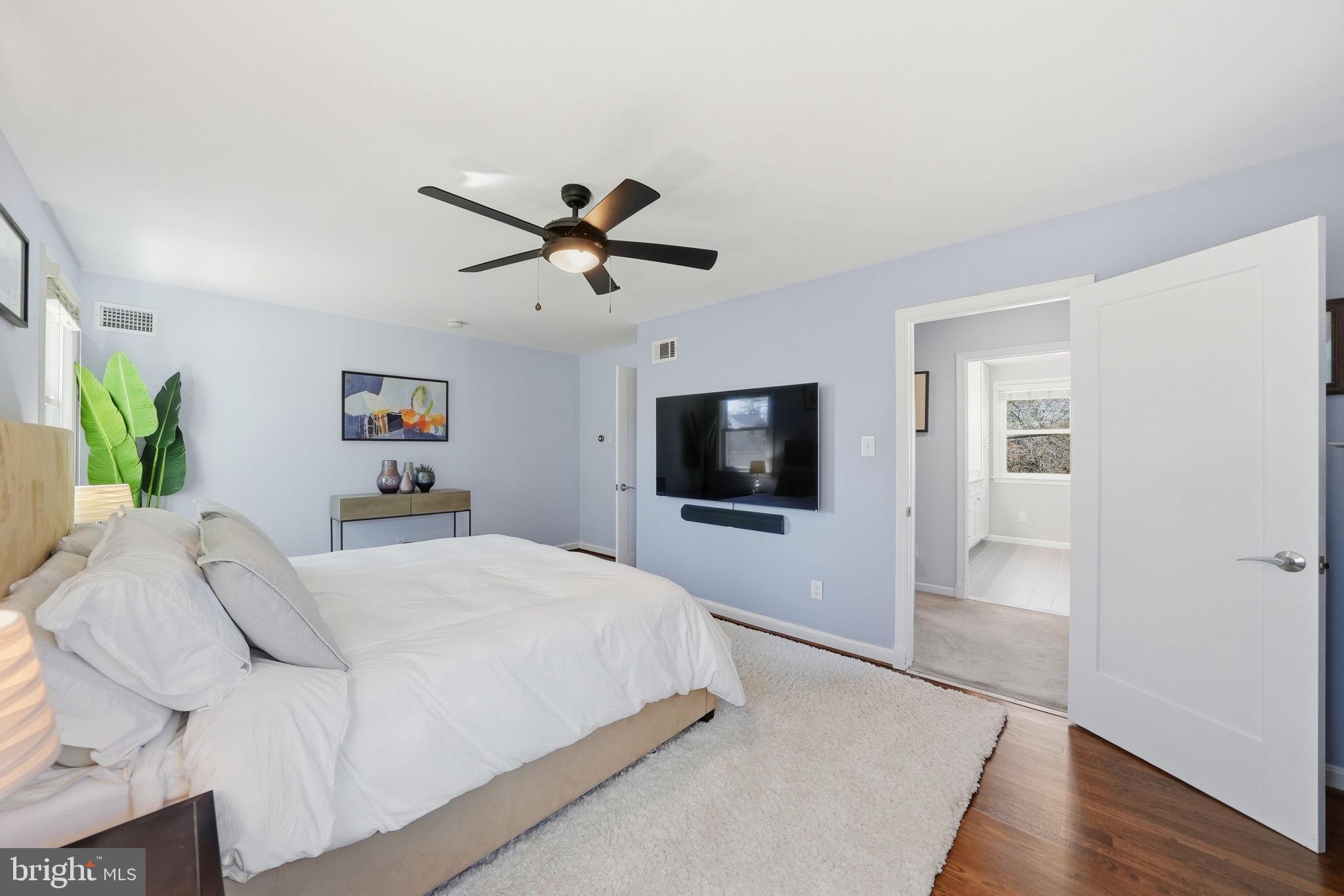 5836 Lenox Road Bethesda, MD 20817 - Photo 14 of 26