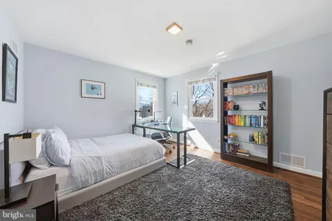 $1,550,000 | 5836 Lenox Road, Bethesda, MD 20817