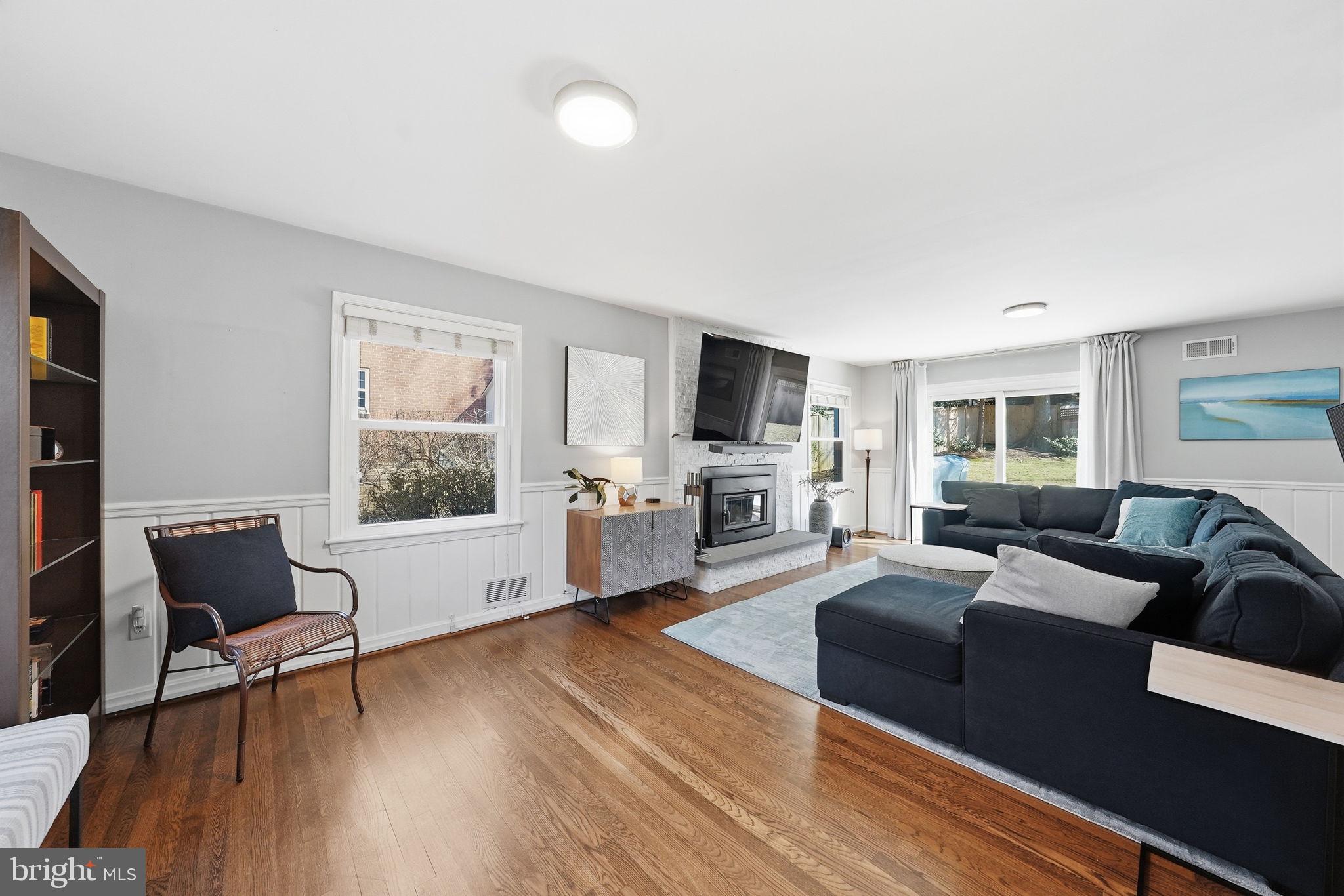 5836 Lenox Road Bethesda, MD 20817 - Photo 8 of 26