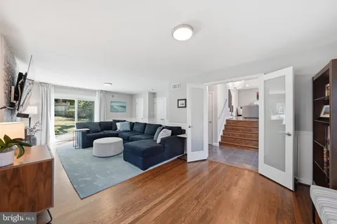 $1,550,000 | 5836 Lenox Road, Bethesda, MD 20817