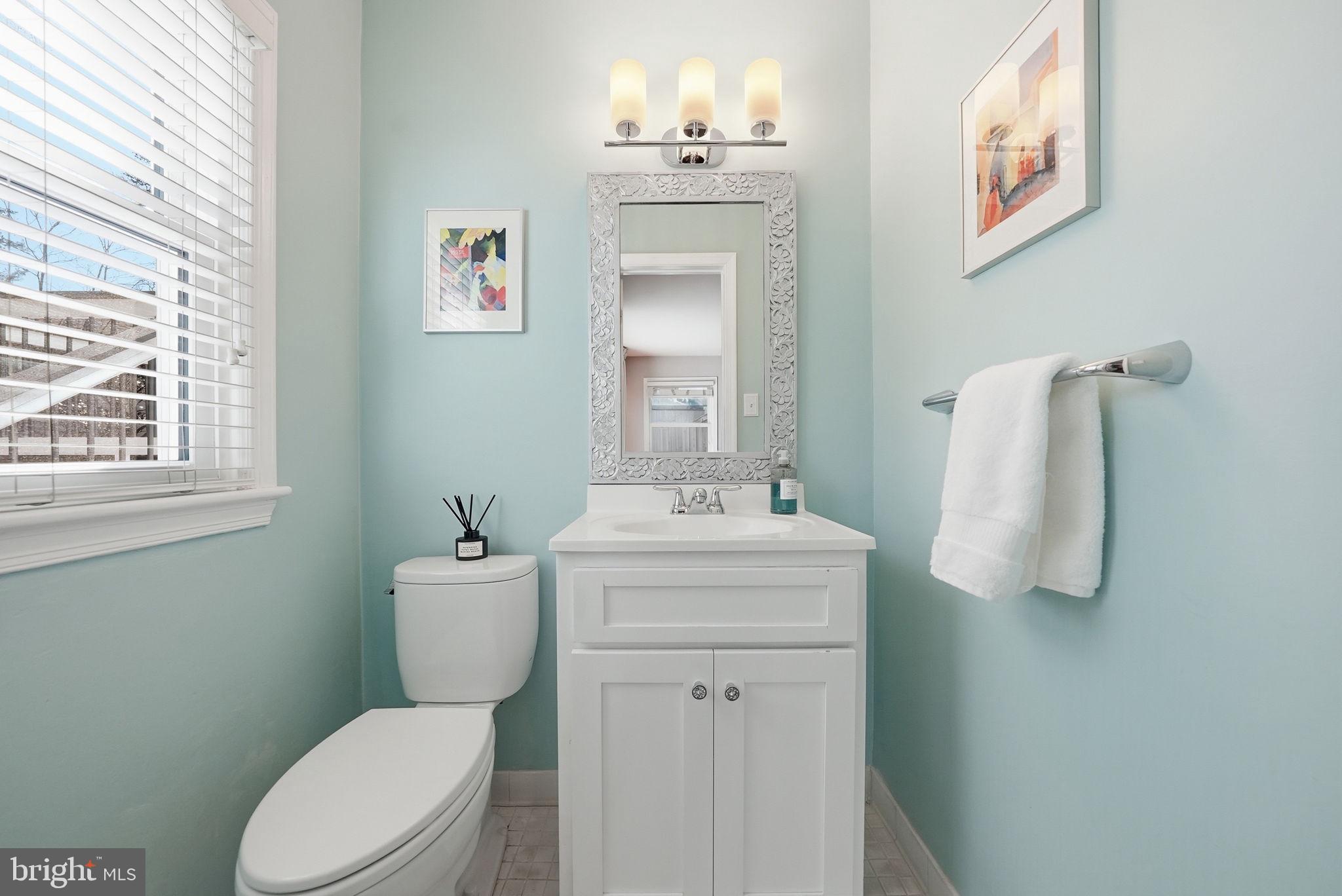 5836 Lenox Road Bethesda, MD 20817 - Photo 10 of 26