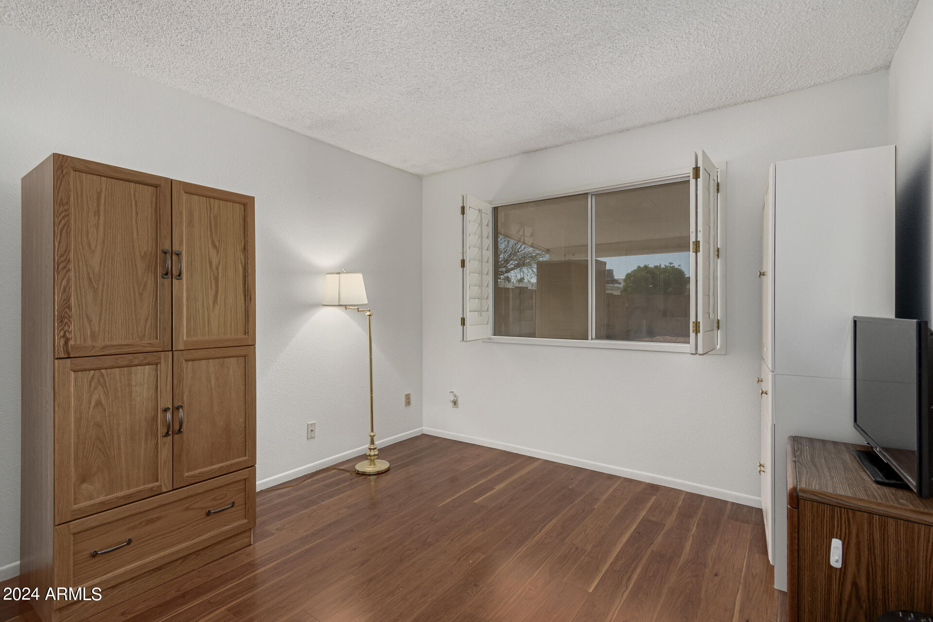 3707 West Charter Oak Road Phoenix, AZ 85029 - Photo 13 of 20 0020-20 - Charter Oak