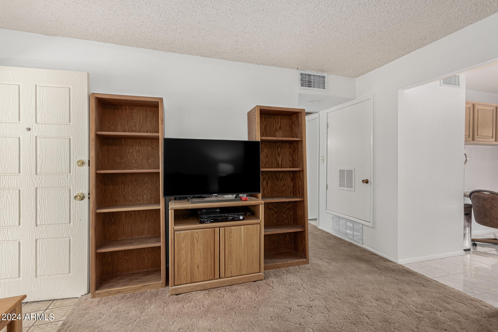 3707 West Charter Oak Road Phoenix, AZ 85029 - Photo 6 of 20 0010-09 - Charter Oak