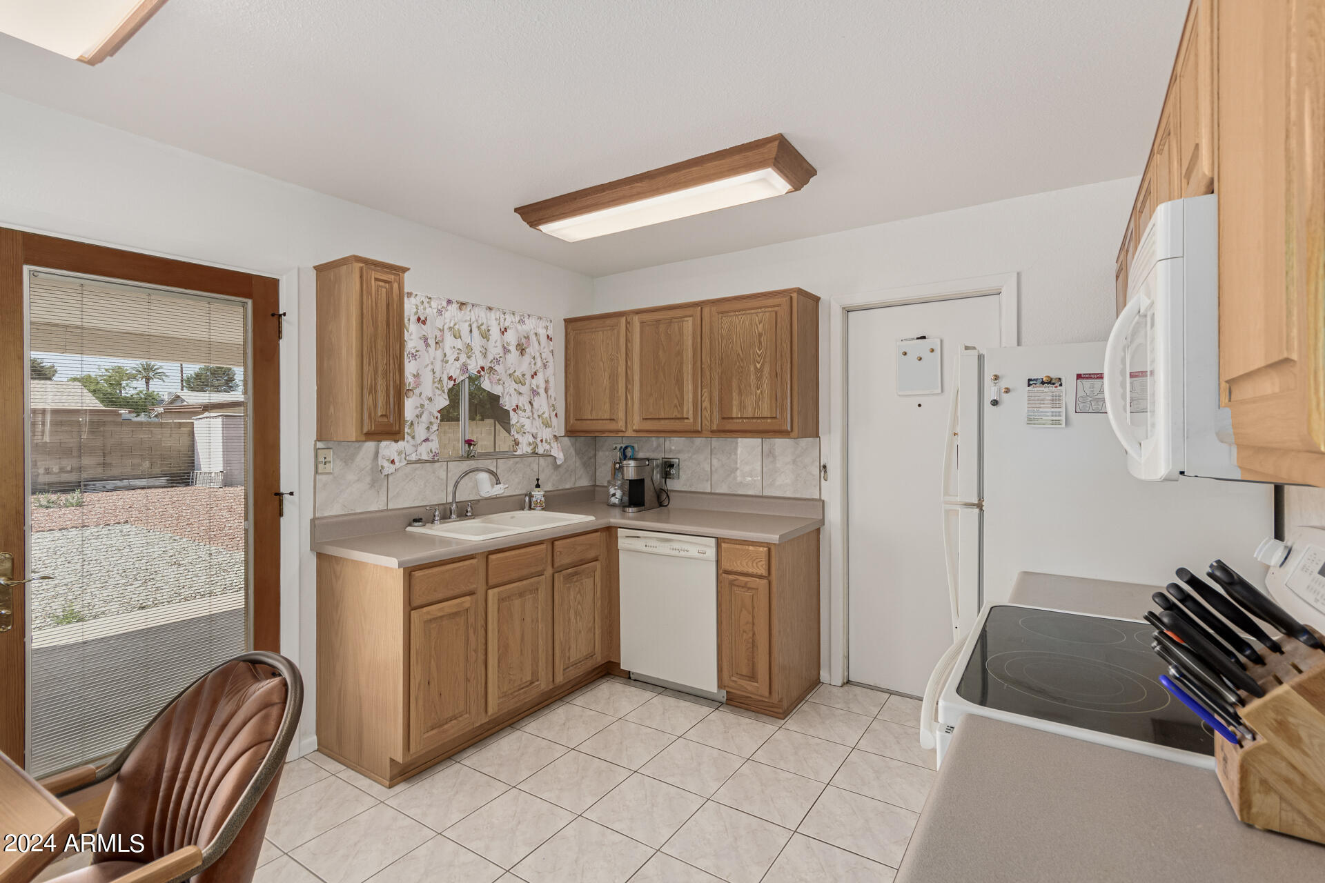 3707 West Charter Oak Road Phoenix, AZ 85029 - Photo 8 of 20 0014-14 - Charter Oak