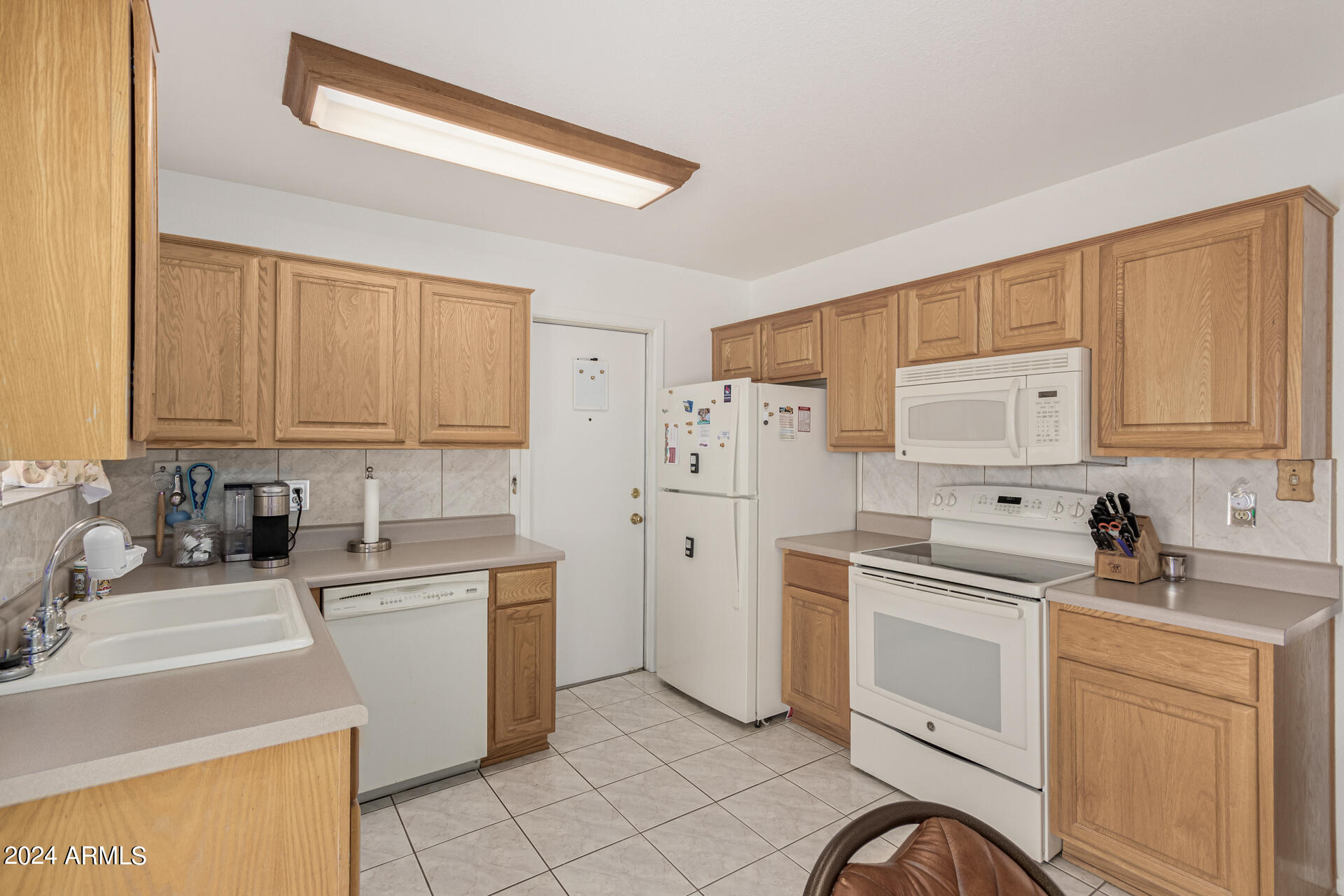 3707 West Charter Oak Road Phoenix, AZ 85029 - Photo 9 of 20 0012-12 - Charter Oak