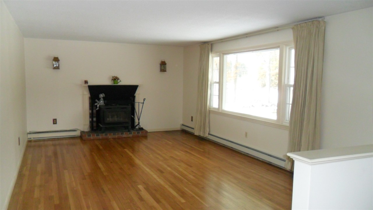 3 Patten Road Bedford, NH 03110 - Photo 8 of 33