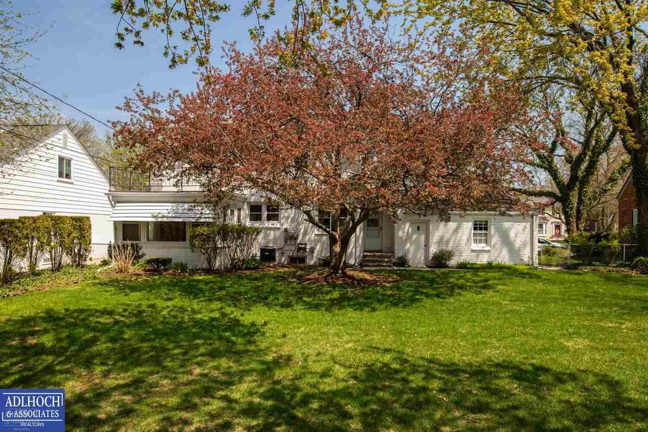 1395 Hampton Road Grosse Pointe Woods, MI 48236 - Photo 28 of 29