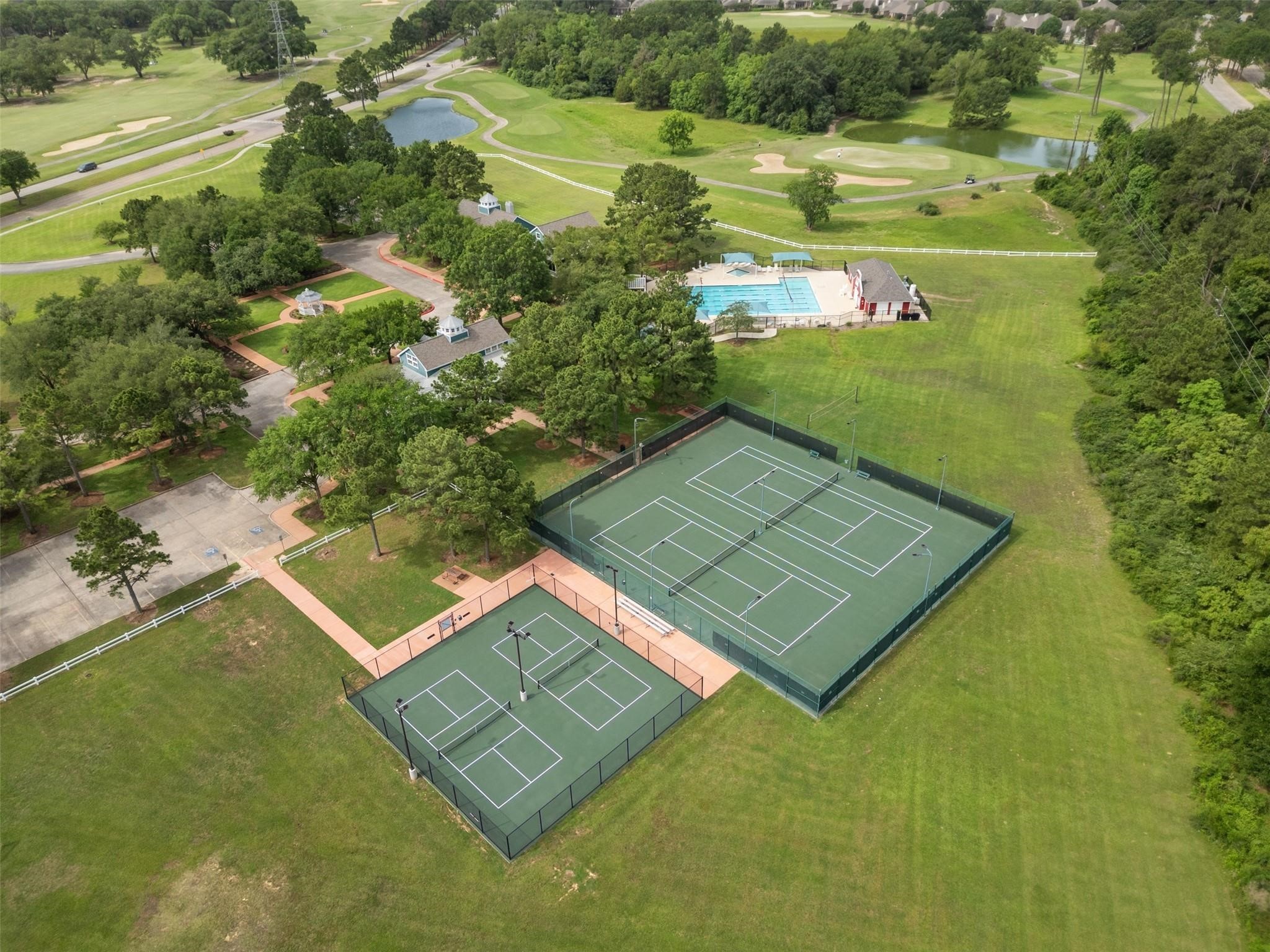 6611 Knollbridge Lane Spring, TX 77379 - Photo 37 of 40 a view of a two chairs in an outdoor space