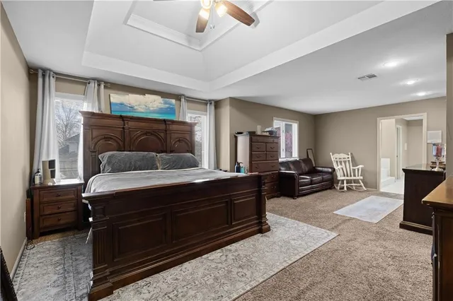 $574,999 | 132 The Woodlands Drive, Gladstone, MO 64119