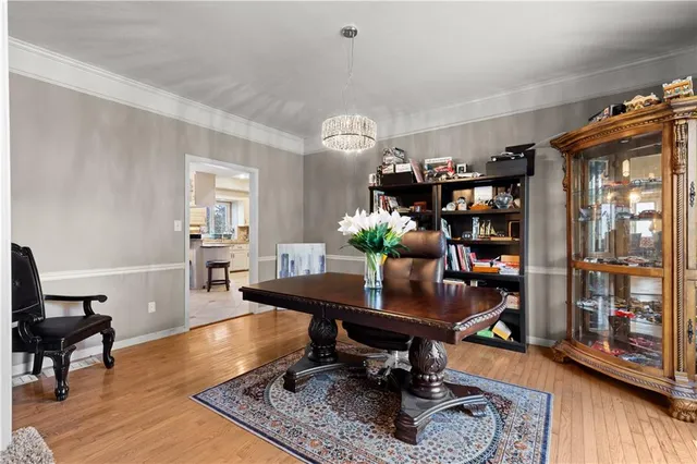 $574,999 | 132 The Woodlands Drive, Gladstone, MO 64119