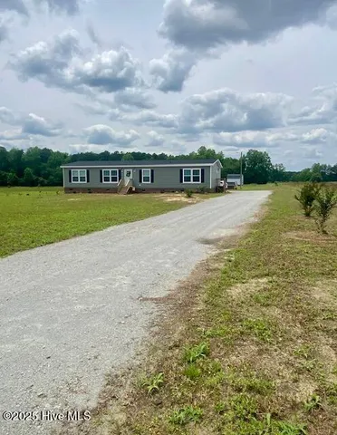 $267,000 | 1704 Harrelsonville Road, Whiteville, NC 28472