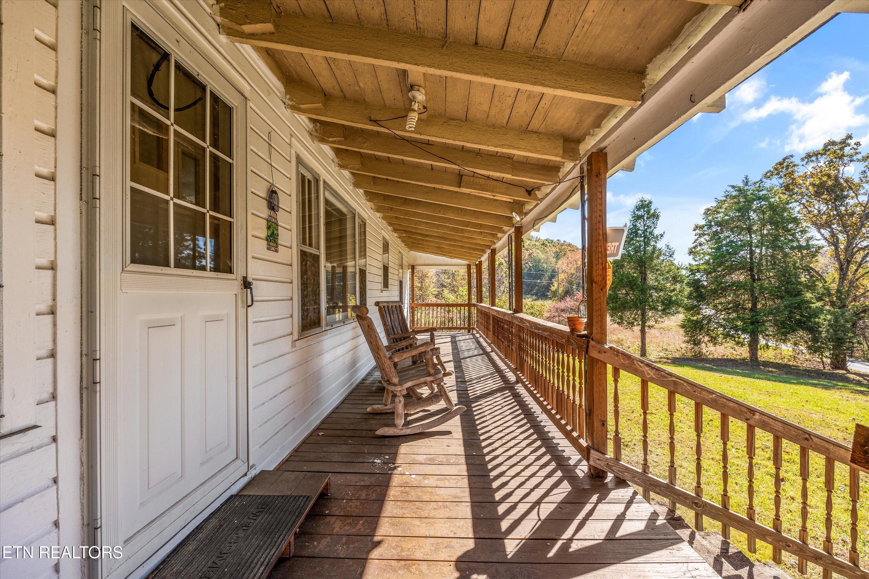 266 County Road 293 Philadelphia, TN 37846 - Photo 4 of 36 05-266 Co Rd 294 33