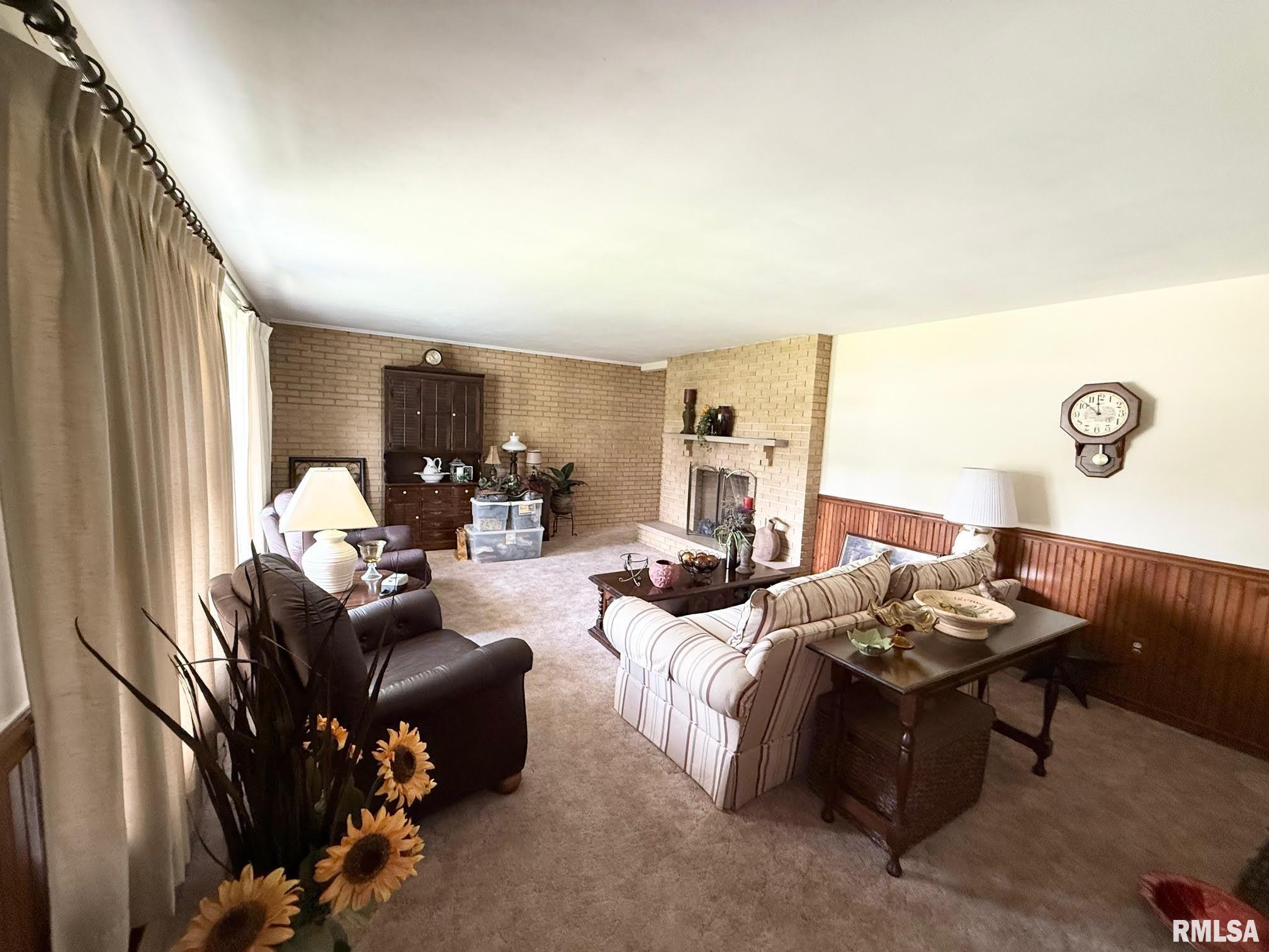 205 Cherry Street Hull, IL 62343 - Photo 4 of 25