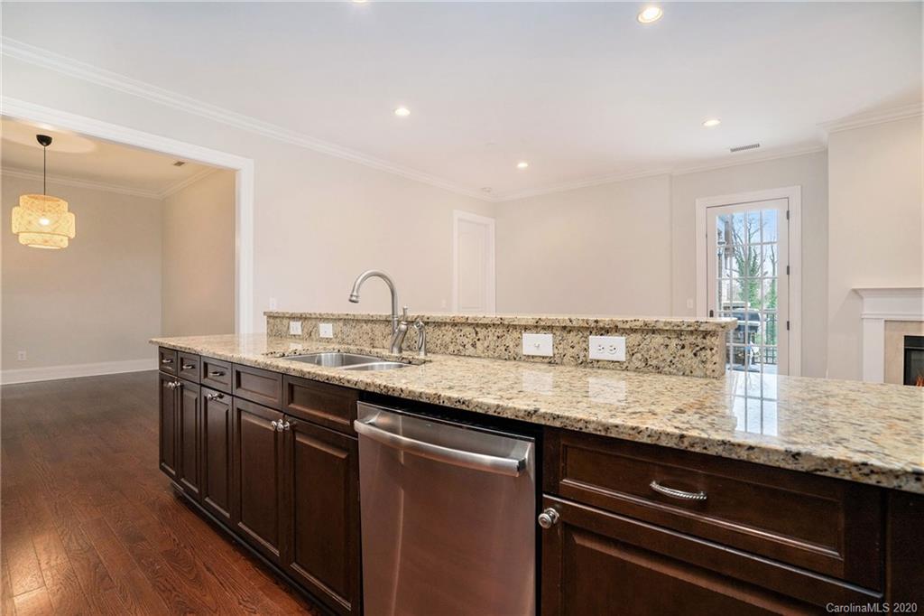 3268 Park Road Charlotte, NC 28209 - Photo 12 of 38