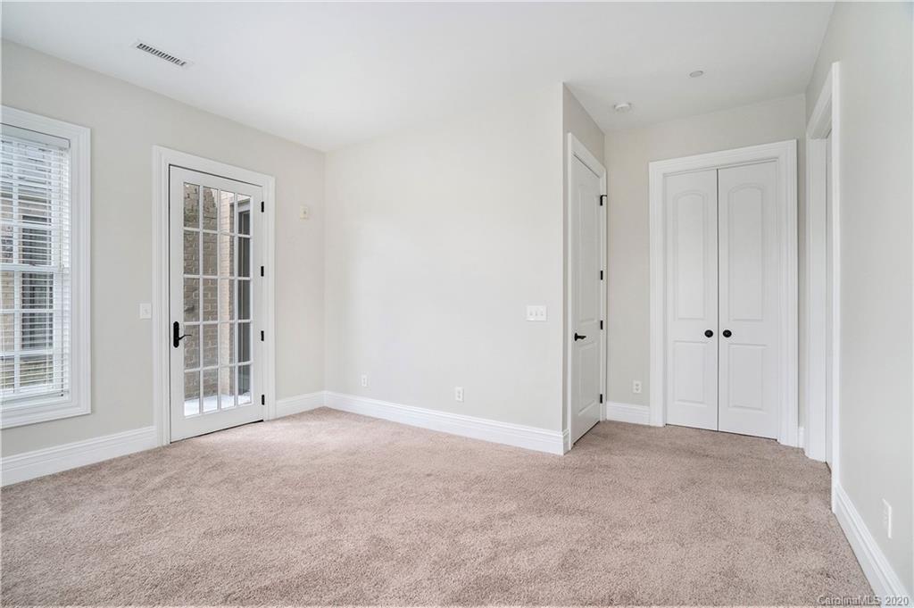 3268 Park Road Charlotte, NC 28209 - Photo 17 of 38