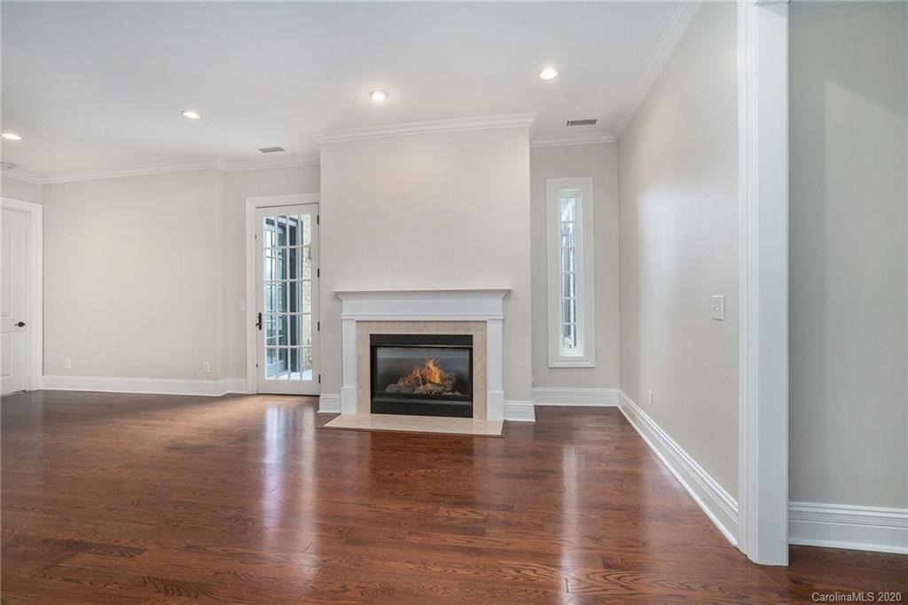 3268 Park Road Charlotte, NC 28209 - Photo 3 of 38