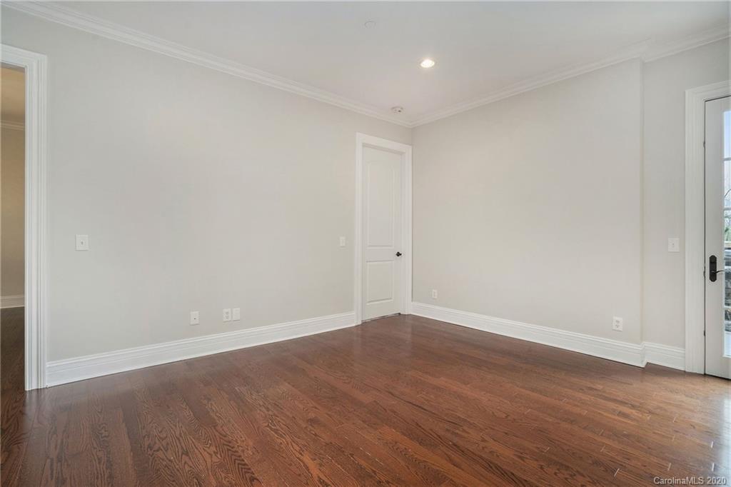 3268 Park Road Charlotte, NC 28209 - Photo 7 of 38