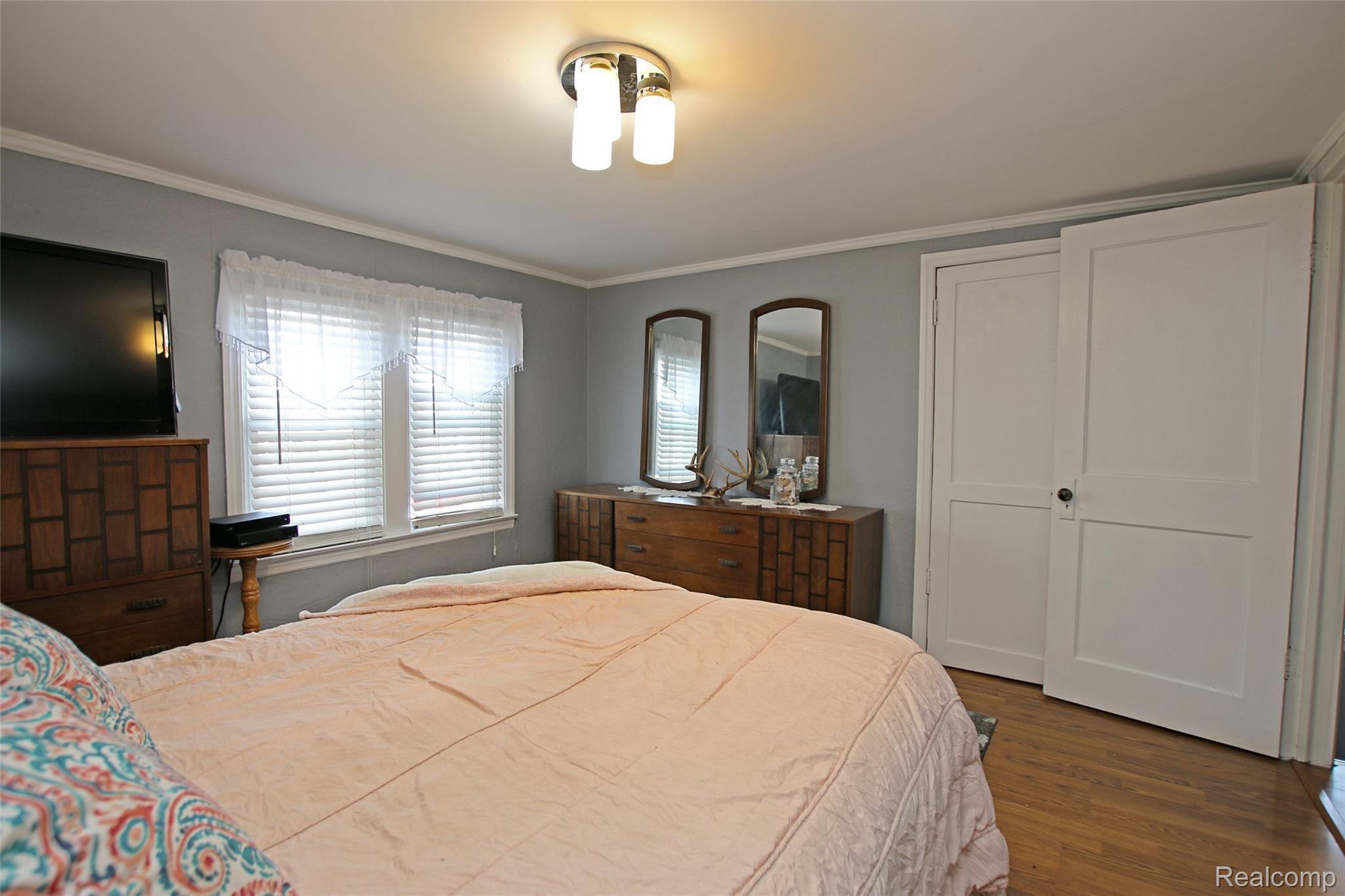 6363 Gale Road Atlas, MI 48411 - Photo 17 of 46 17) Upstairs Bedroom 1.jpg