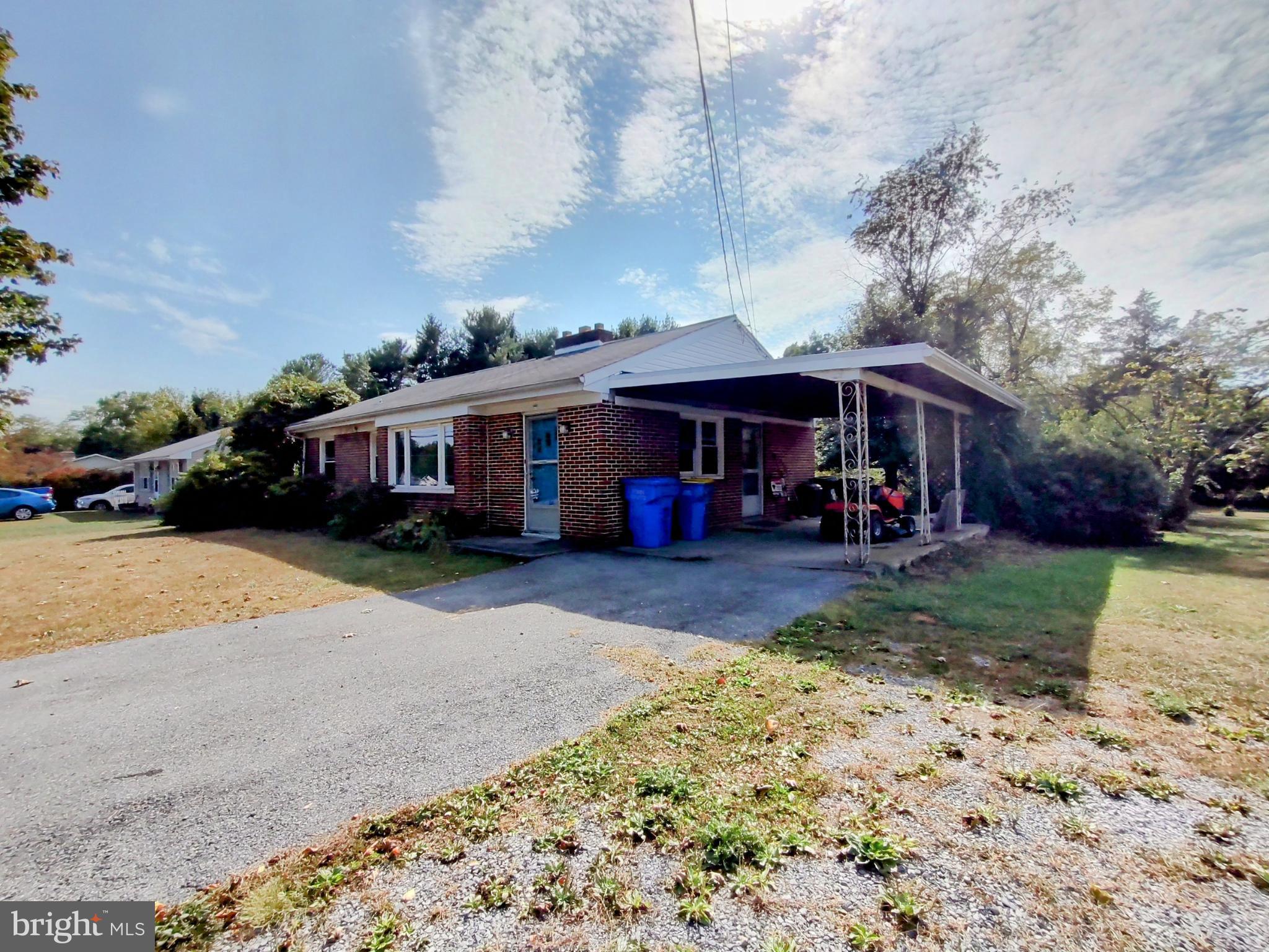 143 Trail Road Hershey, PA 17033 - Photo 23 of 27 Parking