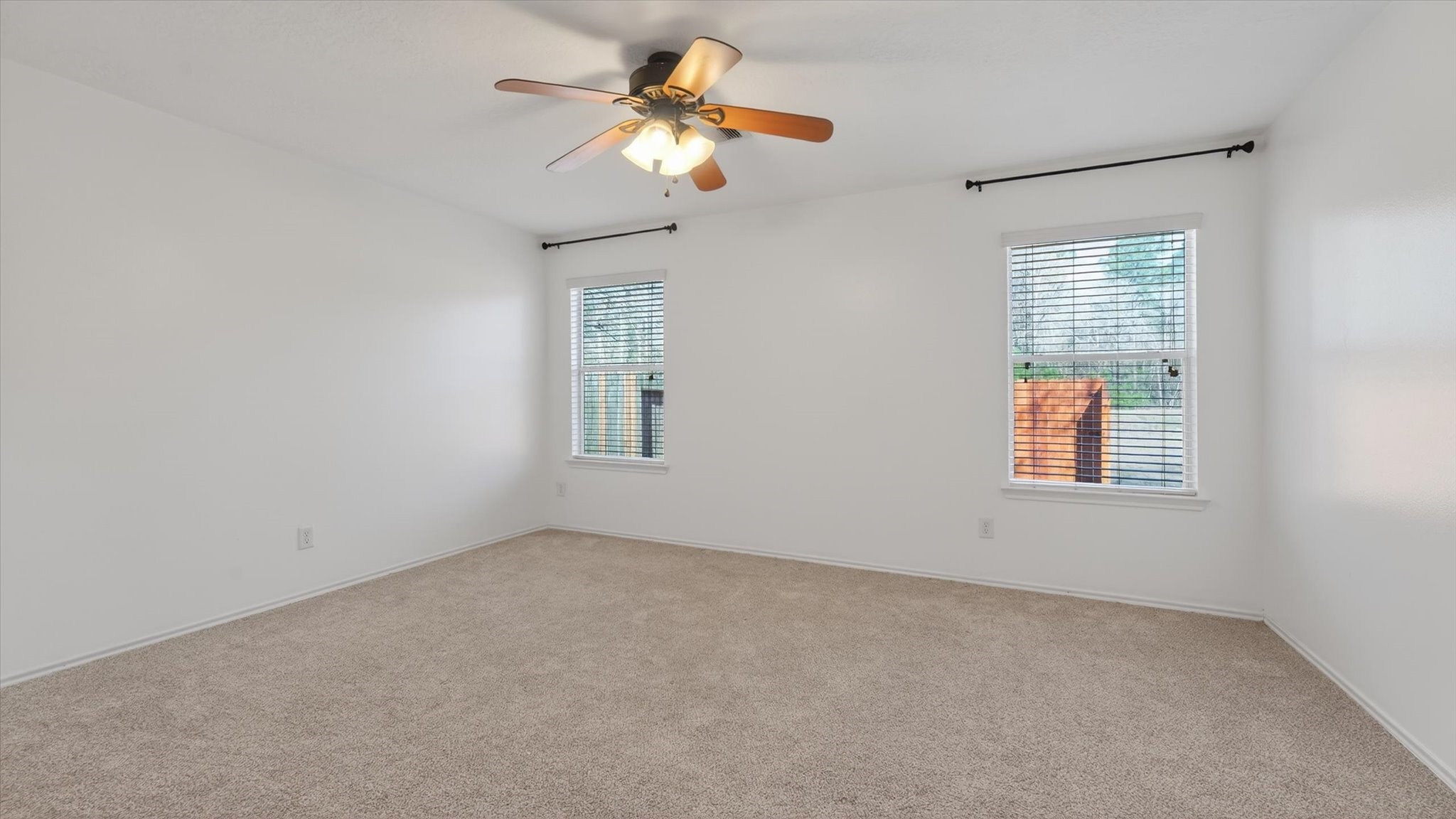 9747 Gulfstream Conroe, TX 77303 - Photo 18 of 37