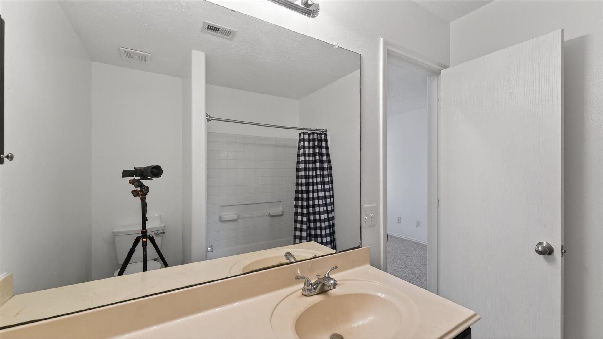 9747 Gulfstream Conroe, TX 77303 - Photo 20 of 37