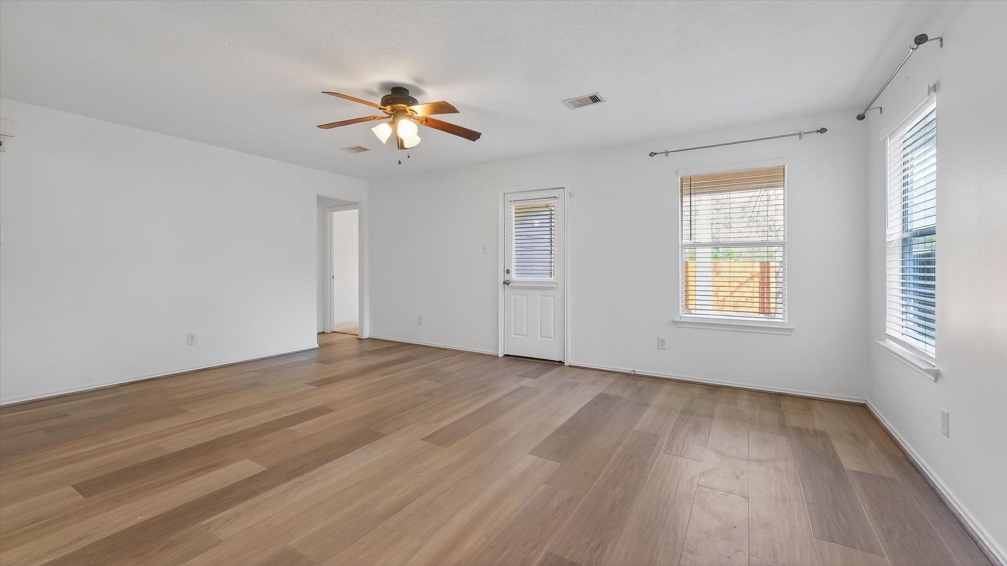 9747 Gulfstream Conroe, TX 77303 - Photo 26 of 37