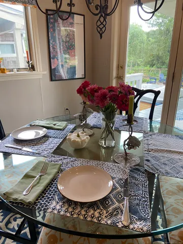 $2,000 | 20 Prentice Williams Road, Stonington, CT 06378