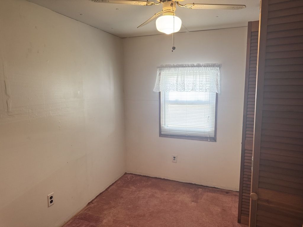 38 Hickory Road Taunton, MA 02780 - Photo 16 of 17
