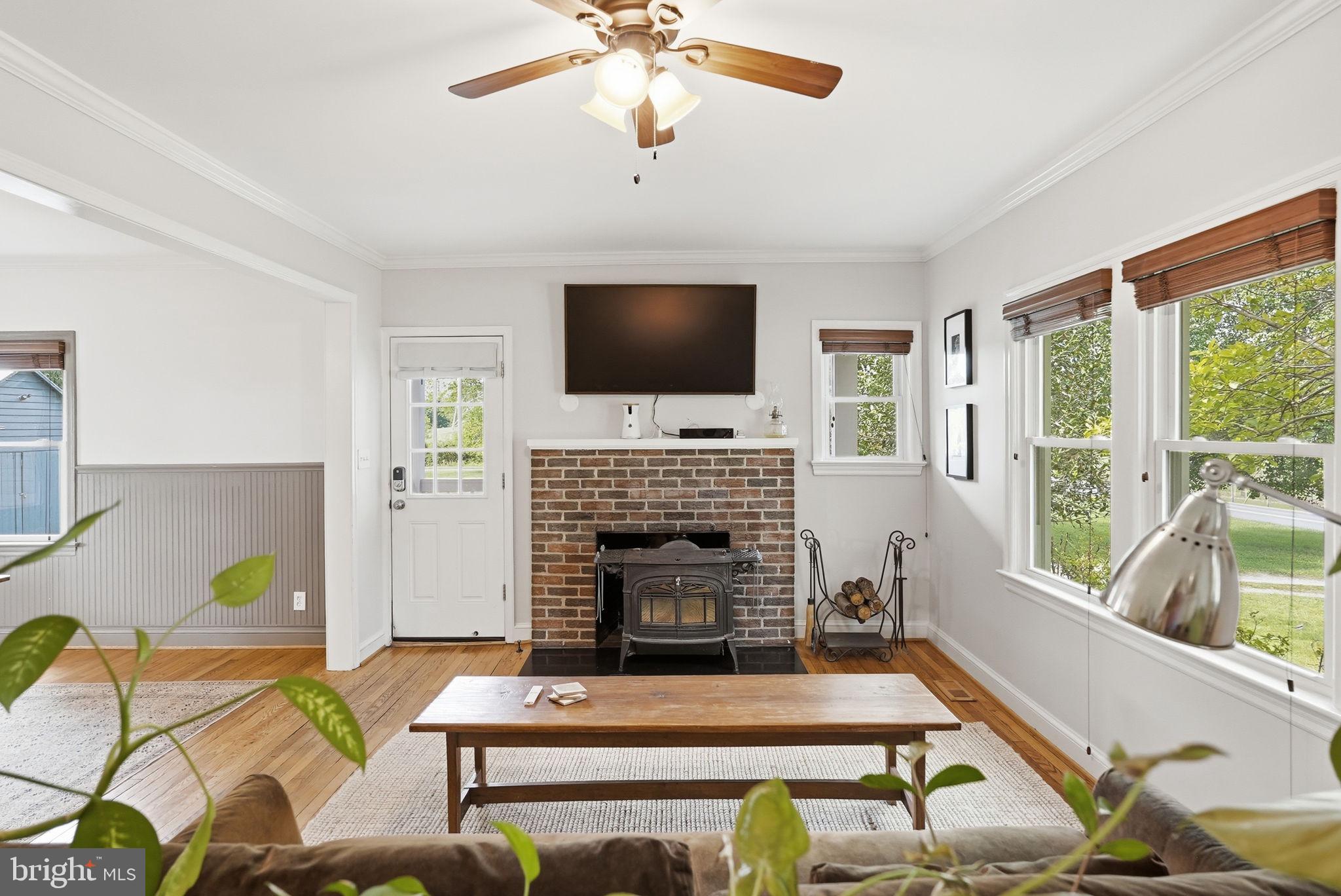 1811 Ednor Road Silver Spring, MD 20905 - Photo 4 of 39 Cozy fireplace
