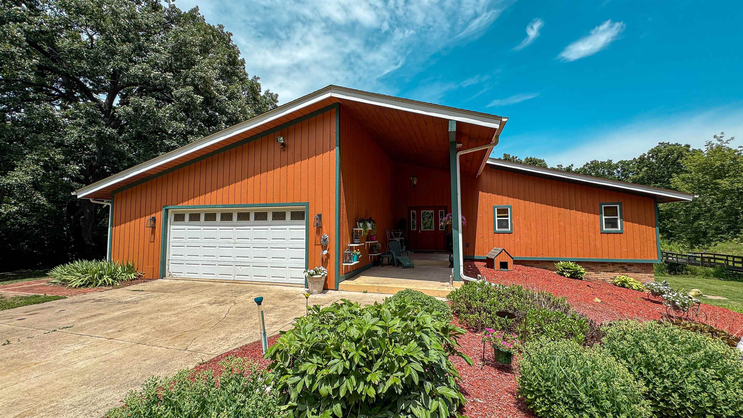 7502 Kishwaukee Road Stillman Valley, IL 61084 - Photo 3 of 85